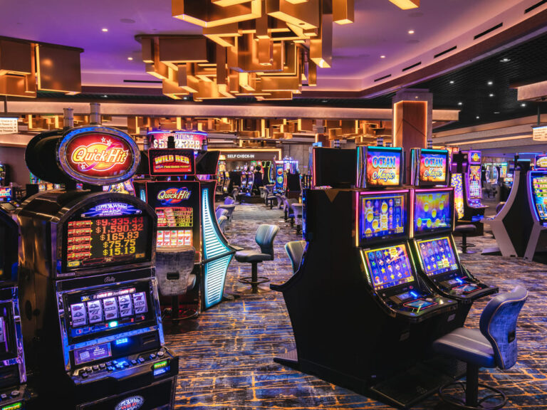 The STRAT hotel las vegas 4 768x576