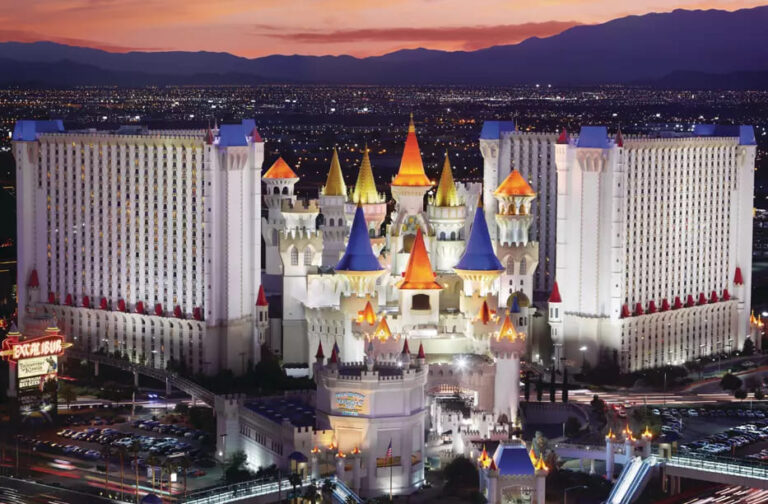 excalibur hotel and casino 768x504